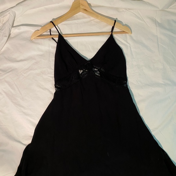 Urban Outfitters Black Dress - Picture 5 of 7